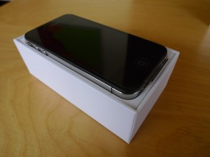 Unlocked Apple iPhone 4G 32GB......300Euro.