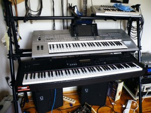 For Sale : Yamaha Tyros 4 61-key arranger workstation keyboard