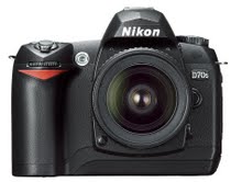 Nikon D700 12MP / Canon EOS 5D / Nikon SLR D3x.