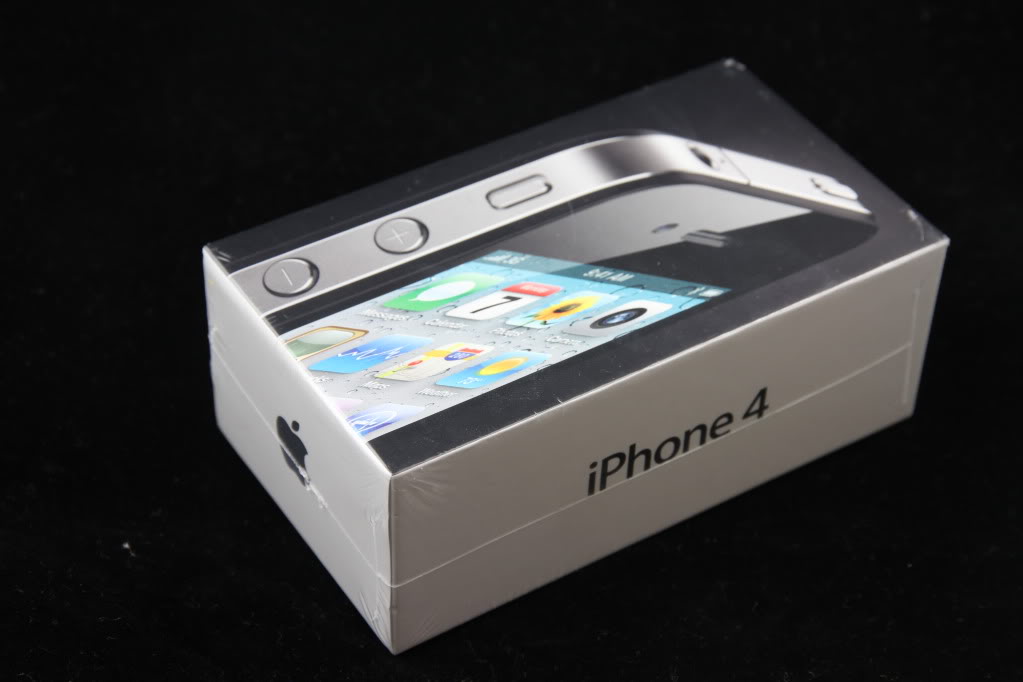 4G Apple iPhone 32GB (Unlocked) Factory Sealed