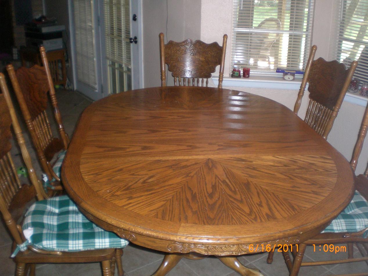 NICE solid Oak Table &amp; Chairs