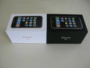 F/S: Factory Unlocked Apple iPhone 4G HD 32GB