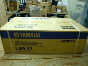 Yamaha Tyros 3,Korg OASYS 88 88-Key,PIONEER CDJ-1000 MK3 PLAYER,Apple iphone 4G 32Gb,Apple ipad 2 64Gb WiFi 3G.