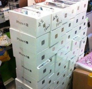  BONANZA !!! : Apple iPhone 4S, Apple iPad 2 ( BUY 2 GET 1 FREE)