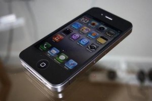 Apple iPhone 4 32GB (Unlocked)=====$500USD