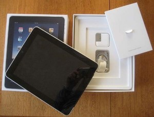 Apple iPhone 4S, Apple Tablet iPad 2 (Wi-Fi + 3G)