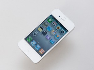 Apple iPhone 4s 32GB =====$ 320USD FOR SALE