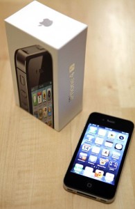 Buy 2 get 1 free Apple Iphone 4S 64GB @ $500 