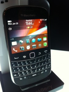 {Ramadan Offer}: Buy 2 Units of Blackberry Bold Touch 9900 &amp; Get 1 Free.