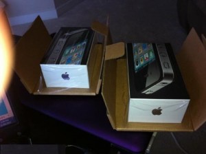 New Apple iphone 4s 32gb and 64gb . 
