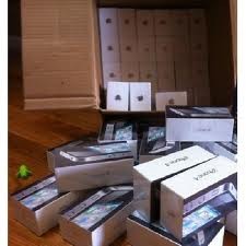 Selling Apple iPhone 4S 64gb / iPad3 Unlocked ( BUY 3 GET 1 FREE )