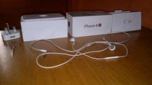 Selling: iPhone 4/ 4S, 32GB,Nokia N9,Samsung Galaxy S2,iPad 2,PDA