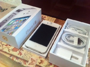 Buy:-2 Apple iPhone 4S 64gb--Black Berry Porche-Samsung Galaxy Note-and get 1 Free