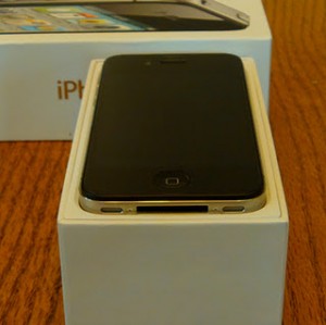Original Apple iPhone 4S 16GB $299 USD 