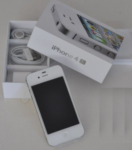 Brand new Apple iphone 4S 64gb and Samsung galaxy SIII