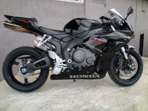 2007 Honda CBR 1000 RR Nearly New 2,625 miles(1500$)