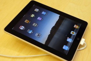 Buy New/Original Apple iPad2 wifi 3G &amp; Apple iPhone4G. All Unlocked Diff Model. 