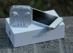Offer: Apple iPhone 5 &amp; 4 S Factory Unlocked,Samsung Galaxy s III &amp; Apple iPad 3
