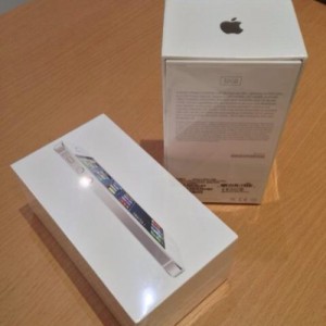 Apple iPhone 5 64GB White