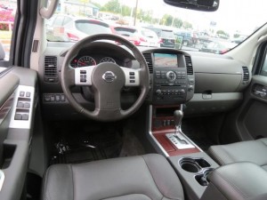 For Sale:Nissan Pathfinder LE V6 2011