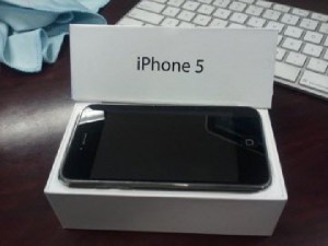 Brand New iPhone 5 and Lot of Mobile Phones