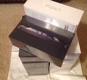 BRAND NEW IPHONE 5 64GB VERIZON FACTORY UNLOCKED White Model INTERNATIONAL SHIP