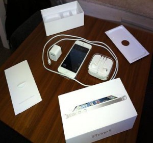 Xmas Bonanza:  Apple iPhone 5 iOS 6 64GB &amp; BB Porsche P'9981 (Buy 2 get 1 free)