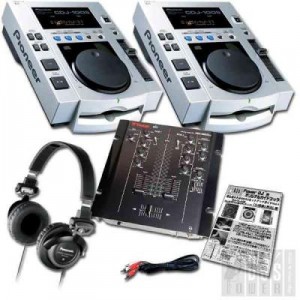 Brand New SET OF 2x PIONEER CDJ-400 PLAYER &amp; 1x PIONEER DJM-400 MIXER at 700Euro