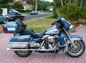 2006 Harley-Davidson Touring ULTRA CLASSIC FLHTCUI - $2,780