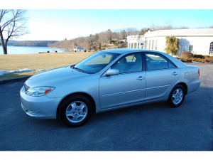 2003 Toyota Camry LE V6 SEDAN