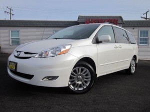 2010 Toyota Sienna XLE Limited FWD