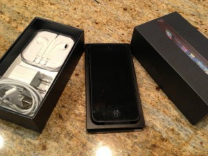 Apple iPhone 5 (Latest Model)