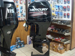 FOR SALE:-Yamaha vmax SHO 250HP Outboard Motor $8,000USD/Suzuki 90HP 4