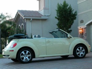 2006 VW BEETLE PKG 1, CARFAX, LOW MILES, AUTO, WARRANTY  2006 Volkswagen New Beetle Convertible For Urgent Sale!  Mileage: 25,98