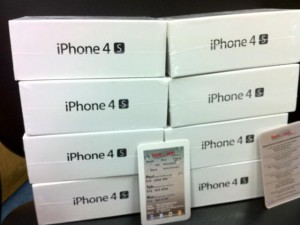 For Sale: iPhone 4S 16GB,32GB &amp; 64GB &amp; BB Design Porsche P'9981