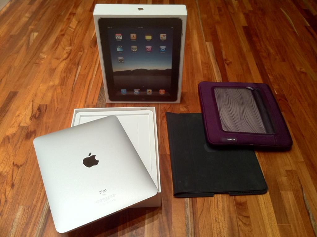Sales:iPad 64GB Wifi.Apple iphone 4 16GB,32GB
