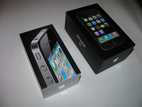 Promo!Promo!!Promo!!!Buy 3 Apple Iphone 4G 32GB For $1,000USD