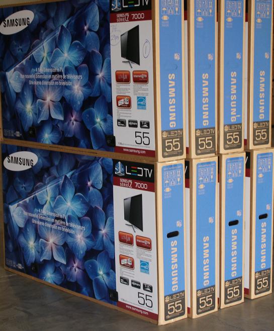 Samsung UN55C7000 55&quot; 1080p 3D LED HDTV- NEW for sale......$500us Dollars.