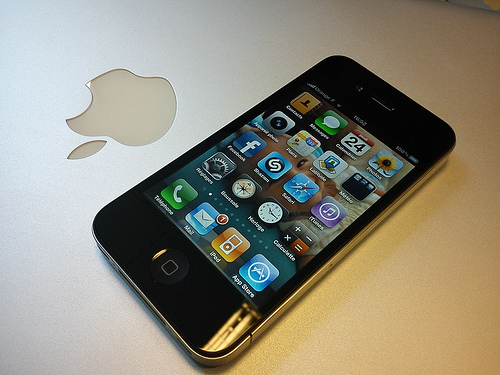 Fs : Apple iPhone 4G,Apple iPhone 3G s 32Gb,Apple iPhone 3G 16Gb,Apple iPad and buy 2 get 1 free