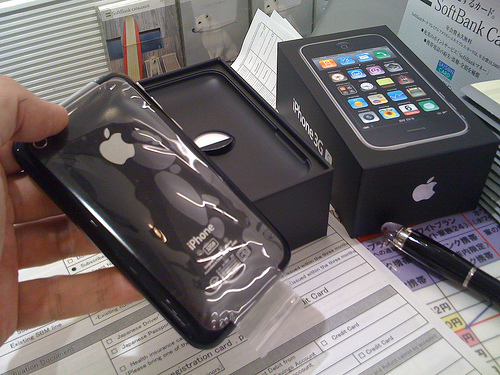 Apple Iphone 3GS 32GB  $200USD