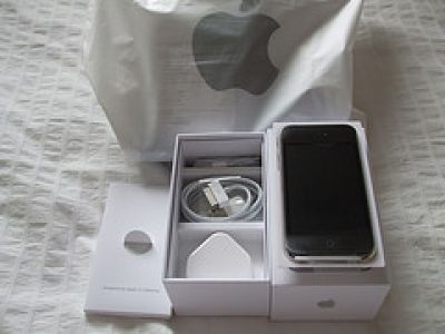 VENTA APPLE IPHONE 3GS 32GB:$230/:$300/SONY PLAYSTATION 3 160GB/HTC HD 2