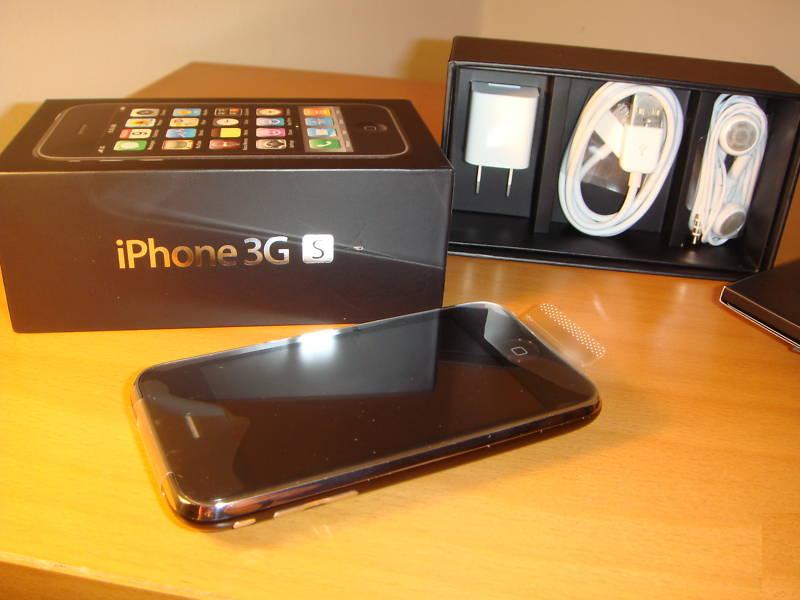 Apple iphone 3gs 32gb $200usd