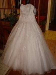 Beautiful Ivory Wedding Dress