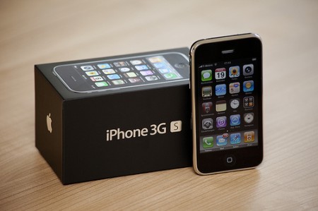 FOR SALE::: Apple Iphone 3gs 32gb  $200