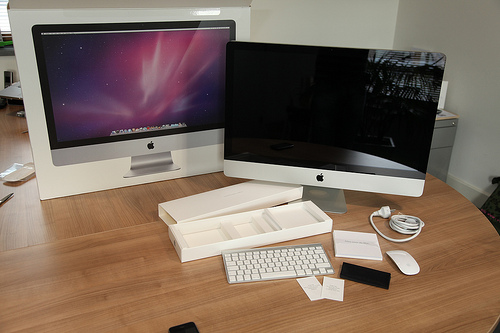 Apple iMac 27&quot; 2.93GHz Quad Core i7 (iMac 27&quot; 2.9GHz Quad Core i7)
