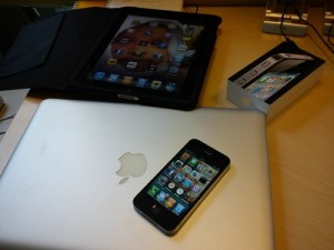 New and unlocked Apple iPhone 4G 32Gb and ipad 2 for sales 